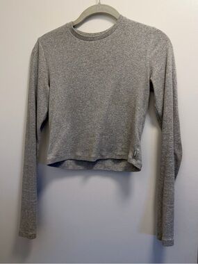 Aritzia HomeStretch TNA Ribbed Long Sleeve Cropped Tee